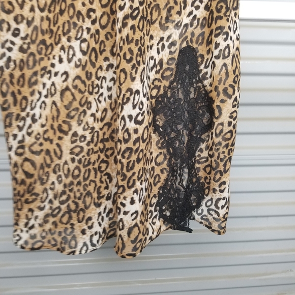 Vintage Sheer Slip with lace slit Cheetah print - Picture 2 of 4